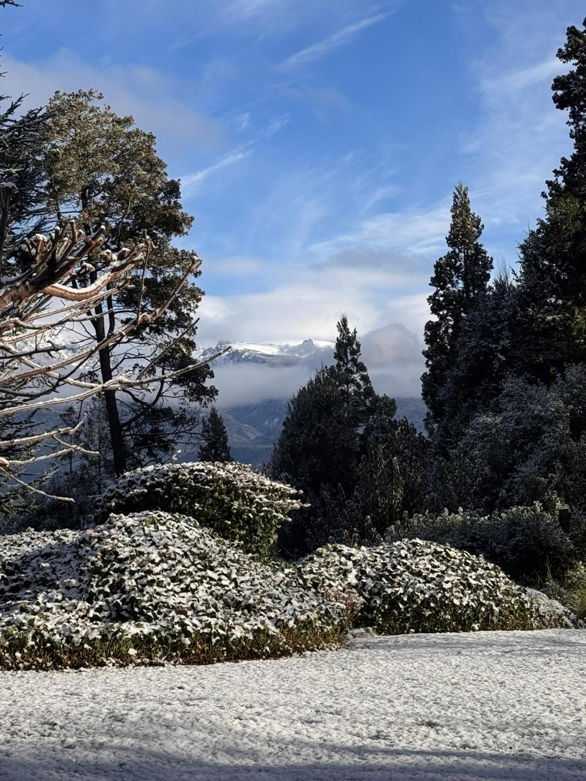 Las montañas nevadas de la comarca